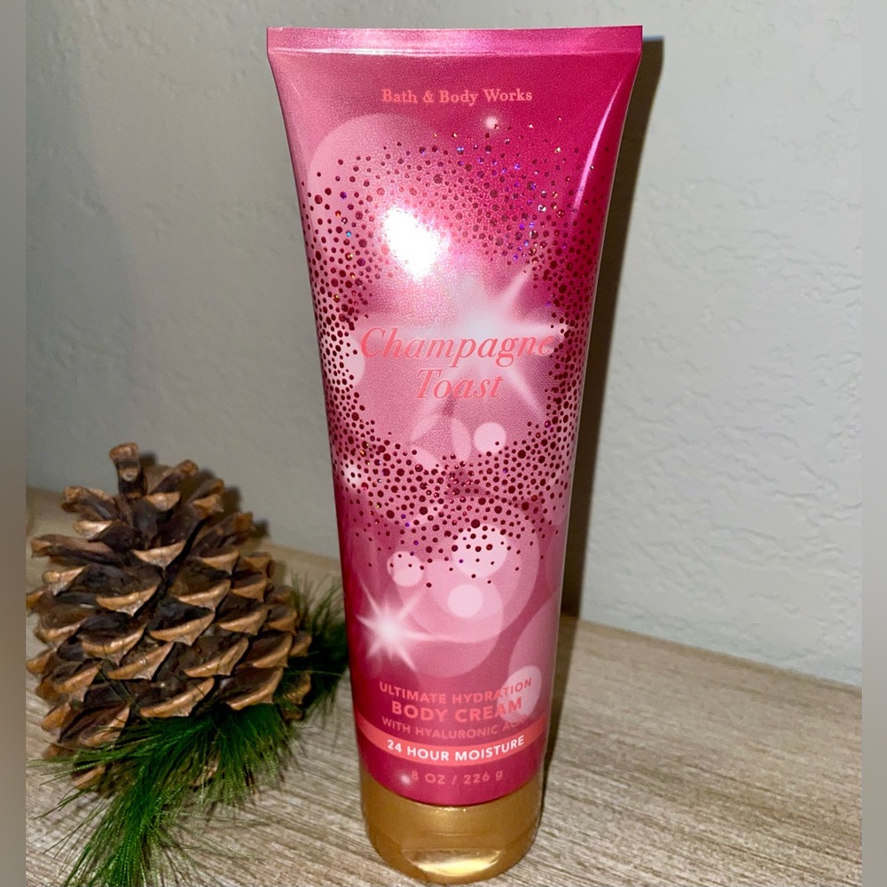 Bath & Body Works Ultimate Hydrating Body Cream